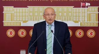 Utku Çakırözer: İktidar Baskıyı, Sansürü Artıracak Yasalarla Meclis'e Geliyor. Bu Yasanın Bu Şekilde Meclis'ten Geçmesine İzin Vermeyeceğiz