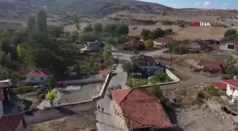 ABB köylerde kilitli parke taşı döşeme çalışmalarına devam ediyor