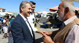 Başkan Altınsoy semt pazarında esnaf ve vatandaşlarla buluştu