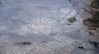 'TÜRK' ADININ GEÇTİĞİ YAZITIN BULUNDUĞU SAVATRA'DA, 160 METREKARELİK MOZAİK DE GÜN YÜZÜNE ÇIKARILDI