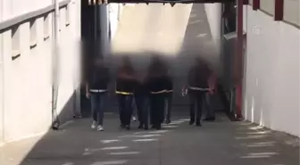 Adana'da yaşlı kadının yaşamını yitirdiği silahlı kavgayla ilgili 5 zanlı tutuklandı