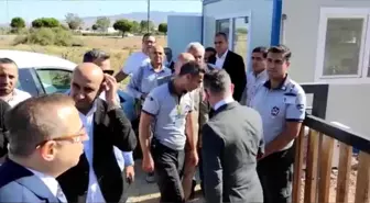 İzmir gündem haberi... AKP İzmir İl Başkanı ve Beraberindekiler, İzmir Büyükşehir'e Ait Tesise Zorla Girip Basın Açıklaması Yapmak İstedi.