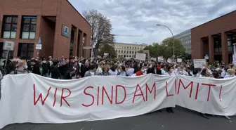 Son dakika haberleri | Berlin'de Charite Hastanesi'nde doktorlar grev yaptı