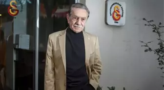 Aydemir Akbaş'tan yürek parçalayan itiraf! Eşiyle yaşadıklarını duyanlar duygulandı
