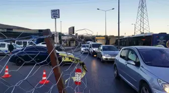 İzmir haber! İzmir'de mülk sahipleri 25 yıldır arsalarından geçen yola tel çit çektirdiler