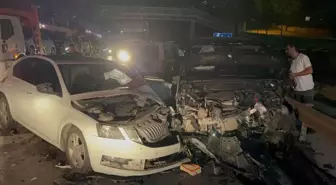 Kocaeli'de 3 aracın karıştığı trafik kazasında 3 kişi yaralandı