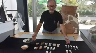 YEŞİLOVA VE YASSITEPE HÖYÜKLERİNDE 8 BİN 500 YIL ÖNCESİNDEN ESERLER BULUNDU
