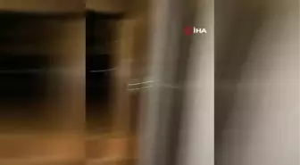 Son dakika haber... (ANTALYA)Tekmeli sopalı aracıma çarptın kavgası kamerada