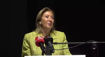 Gülsün Bilgehan: 'İyi Ki Bahriye Üçok Gibi Cesur Kadınlar Vardı. Cesur Kadınlar Var Olmaya Devam Edecek Türkiye'de'