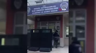 Silahlı saldırgan, 140 kamera incelenerek yakalandı
