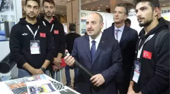 TÜRK KOMPOZİT FUARINI ZİYARET EDEN BAKAN VARANK: TÜRKİYE BU ALANDA HER GEÇEN GÜN KABİLİYETLERİNİ ARTTIRIYOR