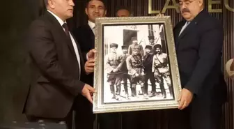 Kocaeli yerel haberleri... Kocaeli İl Emniyet Müdürü Veysal Tipioğlu'nu duygulandıran fotoğraf