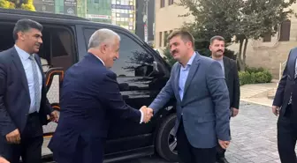Iğdır politika: 65. Hükümet Ulaştırma Bakanı Ahmet Arslan'dan Iğdır Belediyesine ziyaret