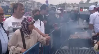 Galata Köprüsü'nde 'Balık Tutma' yarışması düzenlendi