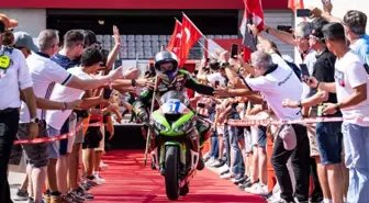 Milli motosikletçi Bahattin Sofuoğlu, WorldSSP Challange şampiyonu oldu