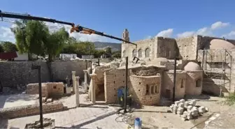 Noel Baba Kilisesi'nde yeni keşif; mezarının yeri ve ayak bastığı zemin bulundu