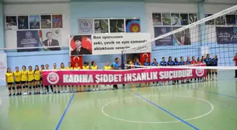 Aydın haber | Didim'in iki voleybol takımı filede karşı karşıya geldi