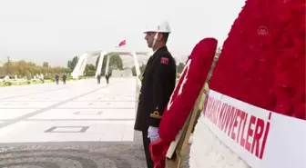 6. Cumhurbaşkanı Korutürk mezarı başında anıldı