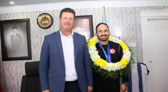 Başkan Soykan şampiyon sporcuyu ağırladı