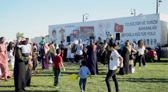 Diyarbakırlı çocuklar 'Oyun Karavanı' ile eğlendi