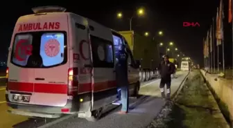 Son dakika haberleri! KAMYON, İŞÇİ SERVİSİYLE ÇARPIŞTI 2 YARALI