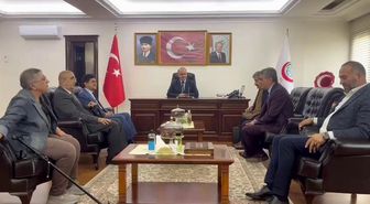Vali'ye makamında 'Huma Kuşu' türküsü