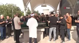 Son dakika haberi | Kazada hayatını kaybeden doktorun annesi: 'Geldi birisi aldı elimizden, doyamadım ben oğluma'