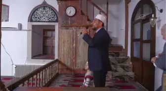 AFYONKARAHİSAR - Kara kalem ustası müezzin kayyım 25 yıldır hayallerini resmediyor