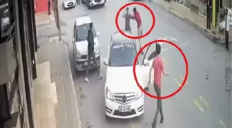 MERSİN'DE 2 KİŞİNİN YARALANDIĞI BIÇAKLI KAVGA KAMERADA