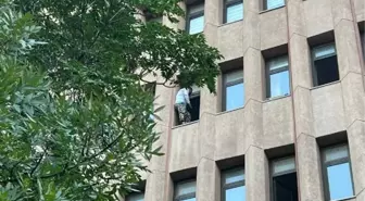 Son dakika haber... Ankara Adliyesi'nde intihar girişimini polis önledi