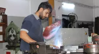 ANTALYA'DA SANAYİ SİTESİNDE 15 BİN LİRAYA KADAR ÇALIŞACAK KALİFİYE ELEMAN ARANIYOR