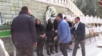 ESKİŞEHİR - İş adamı Erol Tabanca'nın annesi son yolculuğuna uğurlandı
