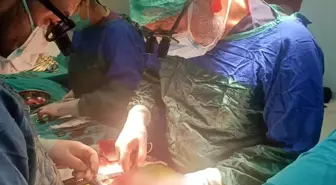 Göğsünden bıçaklanan şahıs acil müdahale ile hayata tutundu