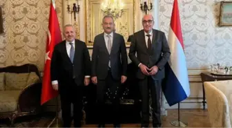 Bakan Özer, Hollanda Mesleki Eğitim Kurulu Başkanı Tekin ile görüştü