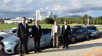 Bakan Yardımcısı Duran, KKTC'nin milli otomobili 'GÜNSEL' ile test sürüşü yaptı