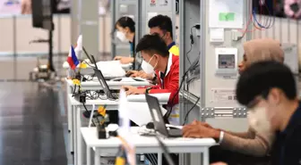 Çinli Teknisyenler, Japonya'da Düzenlenen Worldskills Yarışmasından Madalyayla Döndü