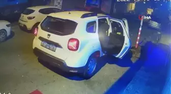 İstanbul'da komedi filmlerini aratmayan anları kamerada: Hırsızlar kaçarken suç ortağını unuttu