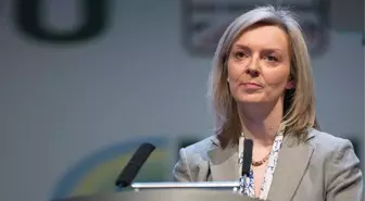 İstifa eden İngiltere Başbakanı Liz Truss, ülke tarihine geçti