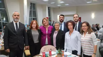 İzmit Belediyesi, Dernekler Yerleşkesi'nin Tanıtım Toplantısını Yaptı