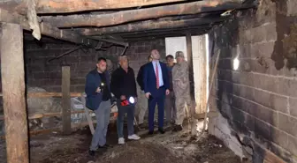 Kaymakam Çakal'dan ahırı yanan aileye ziyaret