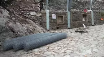 Dünyaca ünlü Altınbeşik Mağarası yürüyüş yoluna çelik bariyerli koruma