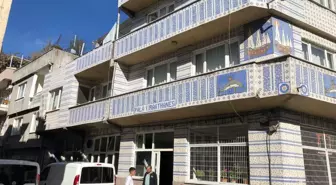 Bursa gündem haberi... Bursa'da polisten kaçarken balkondan aracın üzerine atlayan şüpheli yaralandı