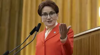 Eski AK Partili milletvekili Talip Kaban, İYİ Parti'ye katıldı! Rozetini bizzat Akşener taktı