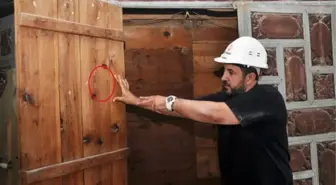 SERDENGEÇTİ'NİN AHŞAP DOLABINDA SÜRPRİZ YAZI