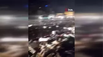 Başkentte tır refüje çarptı: 2 yaralı