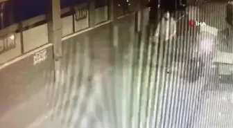 Son dakika haber: Beyoğlu'nda silahlı saldırı öncesi meydan kavgası kamerada