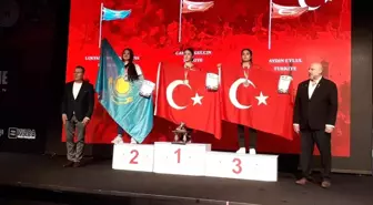 Afyonkarahisarlı bilek güreşçisinin büyük başarısı