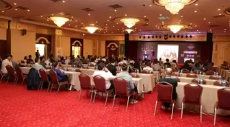 Canpolat, Ulusal Veteriner Mikrobiyoloji kongresine katıldı