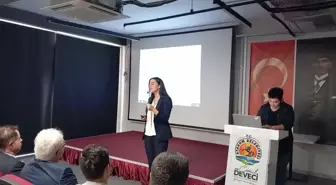 'dünyanın En İyi 50 Öğretmeni' Arasında Yer Alan Eğitimci Dilek Livaneli Samsun'da Konferans Verdi