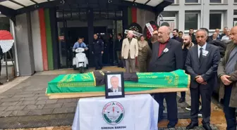 Giresunlu avukat cübbesiyle son yolculuğuna uğurlandı
